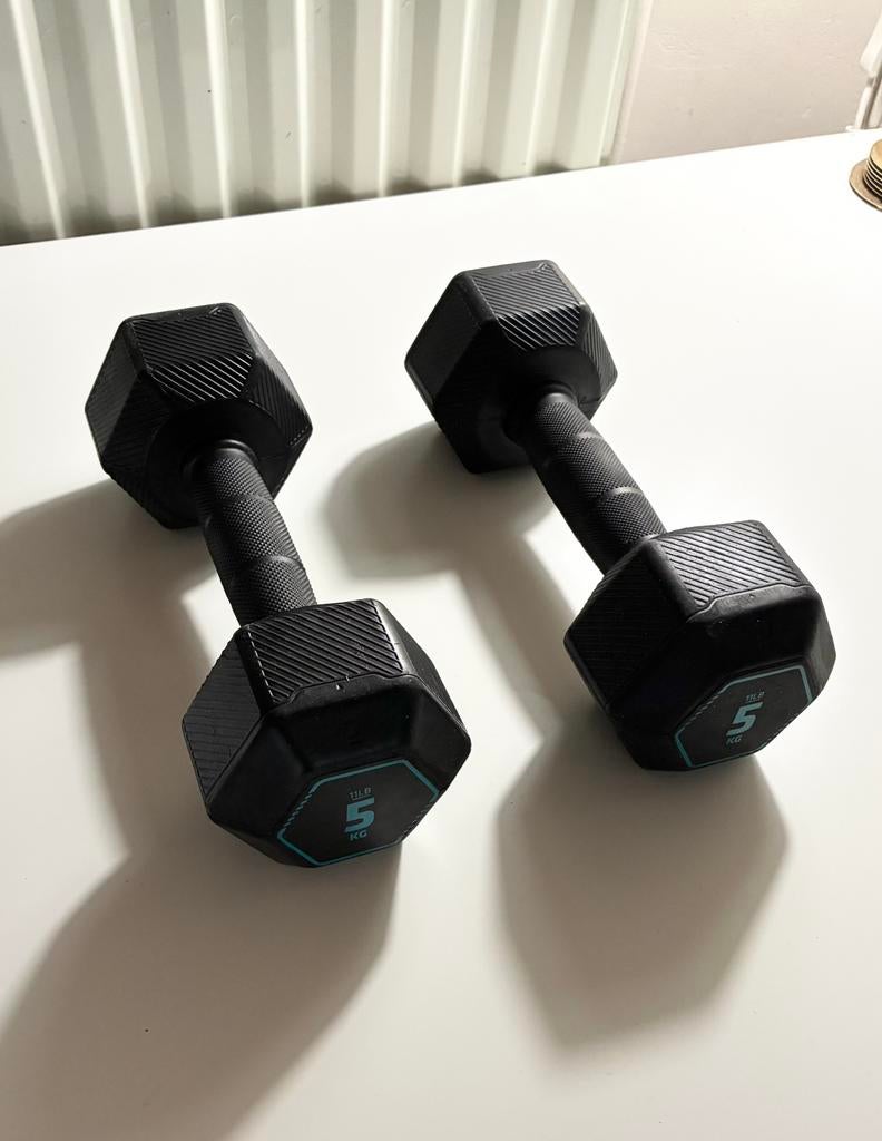 2 halters van 5kg (Decathlon), Sport en Fitness, Fitnessmaterialen, Ophalen, Zo goed als nieuw, Benen, Dumbbell