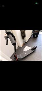 Ninebot step 2025, Fietsen en Brommers, Steps, Ophalen, Zo goed als nieuw