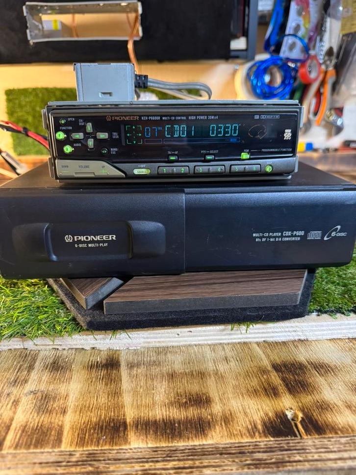 Pioneer KEH-P6600R autoradio  CDX-P680 6-disc CD-wisselaar, Auto diversen, Autoradio's, Zo goed als nieuw, Ophalen of Verzenden