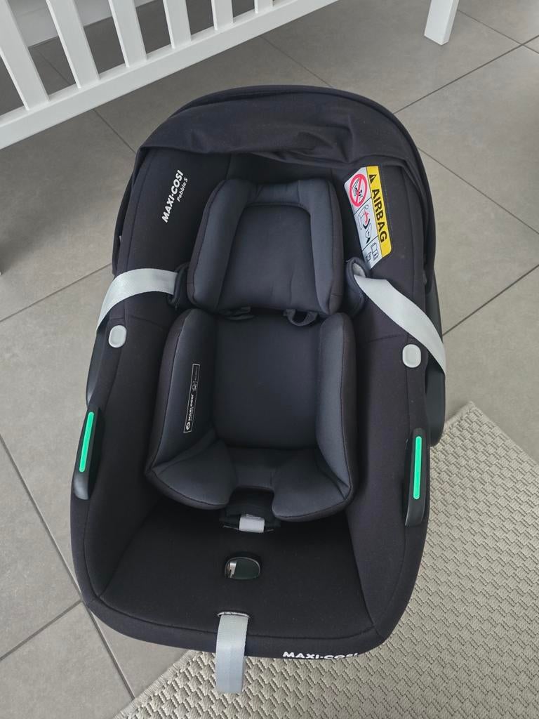 Maxi-cosi, Enlèvement, Maxi-Cosi