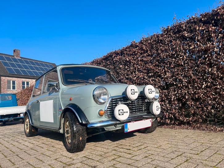 Austin Mini Classic, Autos, Oldtimers & Ancêtres, Particulier, Austin, Essence, Coupé, 2 portes, Boîte manuelle, Argent ou Gris