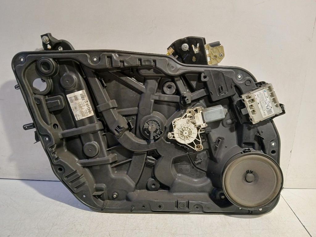 Raammechaniek elektrisch links voor Mercedes-Benz CLA, Autos : Pièces & Accessoires, Vitres & Accessoires, Mercedes-Benz, Utilisé