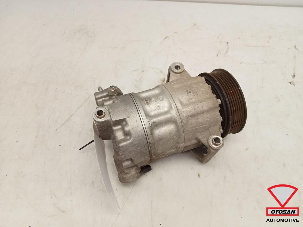 Ford Fiesta MK8 Aircopomp JX6119D629HB, Auto-onderdelen, Overige Auto-onderdelen, Ford, Gebruikt