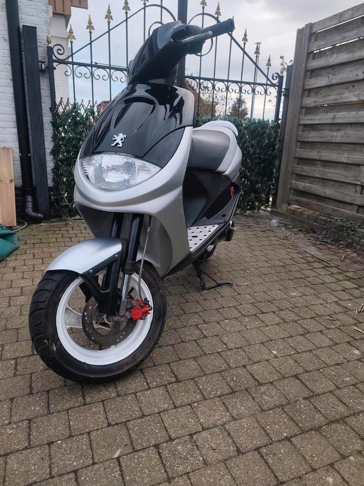 Te koop: peugeot Vivacity A klasse  +/_ 65 a70 km/u, Fietsen en Brommers, Scooters | Peugeot, Zo goed als nieuw, Vivacity, Benzine