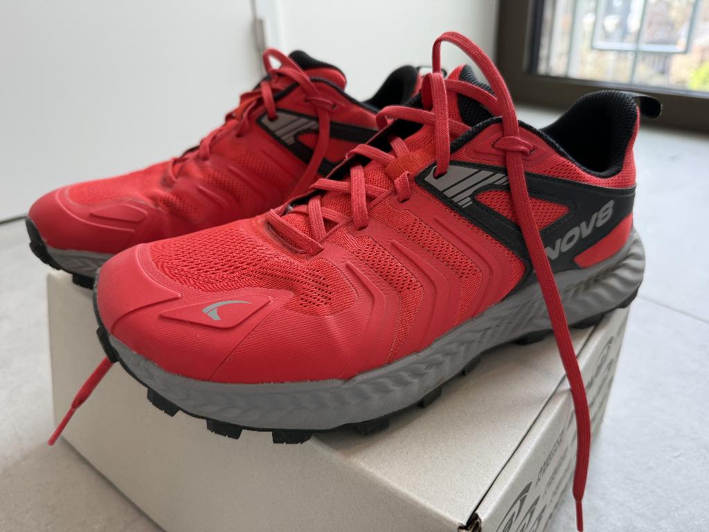INOV8 Trailtalon 42.5 Rood/Zwart trail running schoenen, Ophalen, Overige kleuren, Wandelschoenen, Zo goed als nieuw