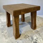Vintage massief eiken brutalist mini tafeltje / krukje, Ophalen