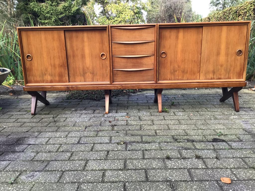 Vintage dressoir, Enlèvement