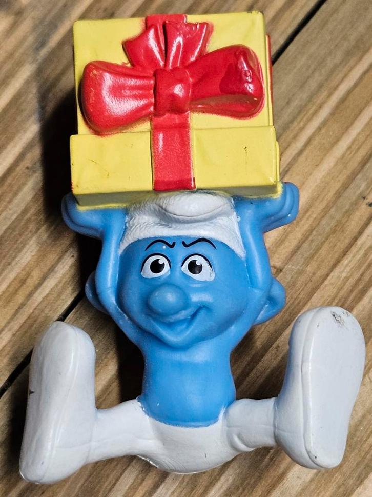 Lolsmurf met cadeau Schleich 2005
Dit figuurtje, Verzamelen, Smurfen, Lolsmurf, Ophalen of Verzenden