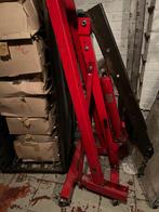 Girafe d’atelier, Enlèvement, Comme neuf