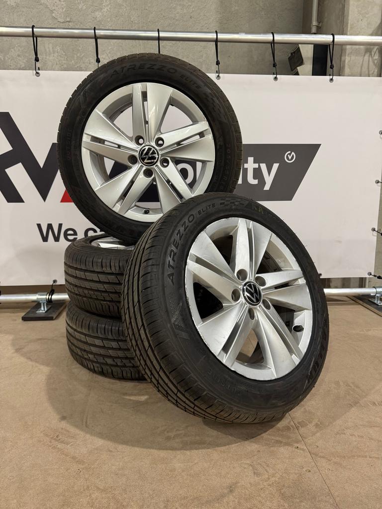 Complete zomerset Volkswagen golf 8 205/55R16, Pneus et Jantes, 16 pouces, Véhicule de tourisme, Pneus été