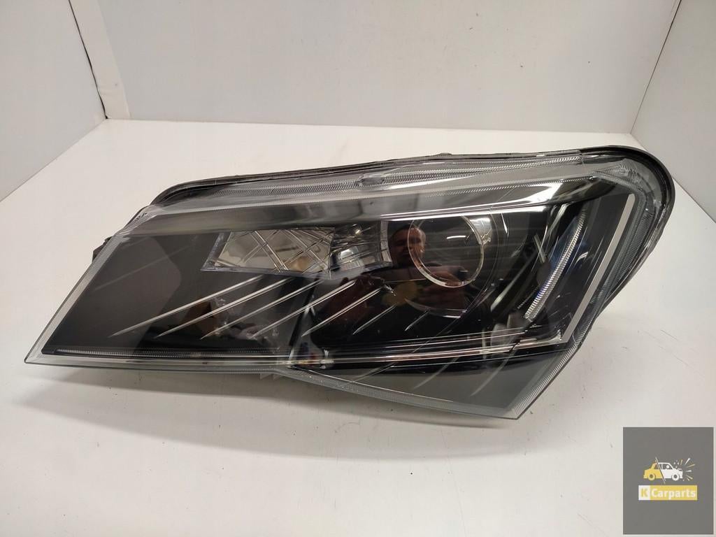 3V1.941.015.B, Biellettes de phares x non torsion B pour Sko, Autos : Pièces & Accessoires, Infoline@skoda-auto.cz, Tr. Vaclava Klementa 869
293 01  Mlada Boleslav, CZ