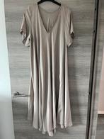 Robe beige, Enlèvement ou Envoi, Comme neuf, Beige