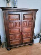 volle houten kast, Ophalen