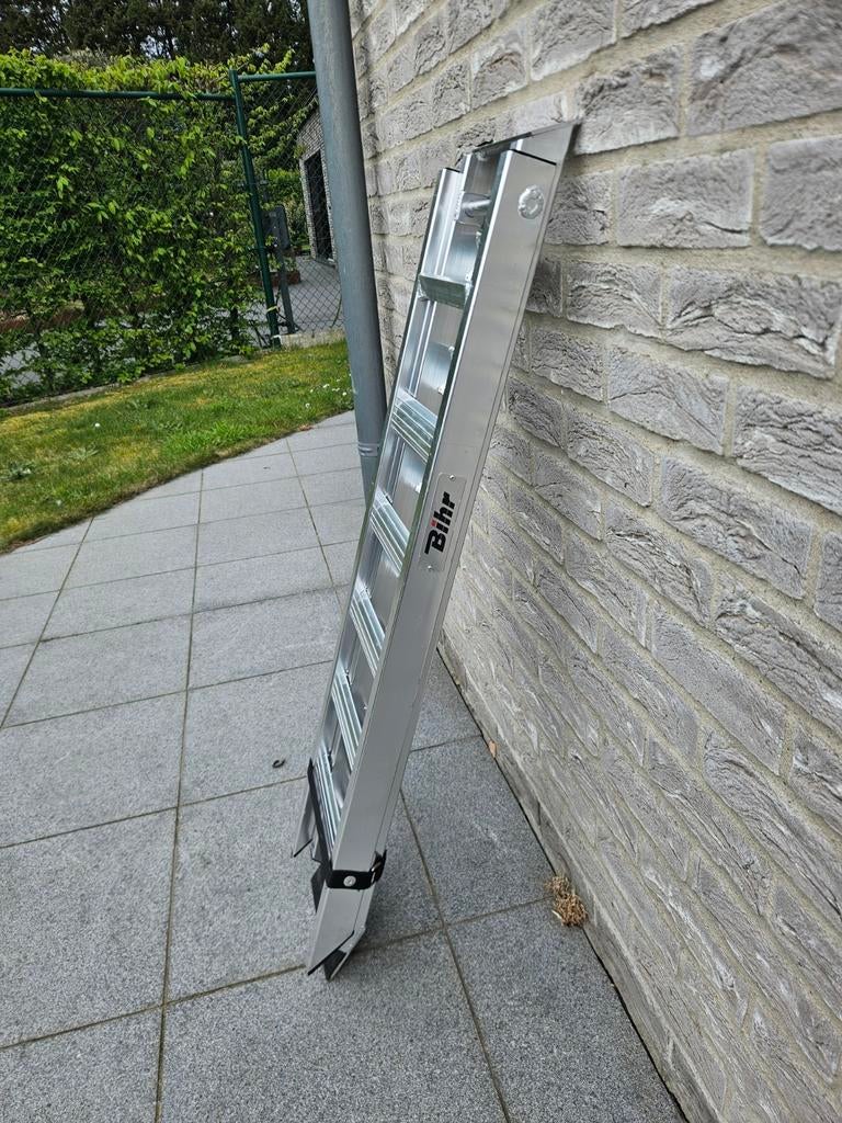 Oprijplaat motor, Enlèvement