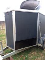 Paardentrailer, Ophalen, Hout