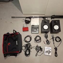 Ensemble home studio: enceintes, micro, table mixage, plus, Musique & Instruments, Tables de mixage, Comme neuf, Enlèvement