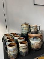 Servies - borden - tassen in aardewerk, Ophalen of Verzenden, Zo goed als nieuw, Aardewerk, Bord(en)