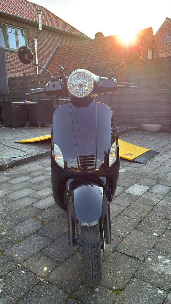 BTC Riva, Fietsen en Brommers, Snorfietsen en Snorscooters, Ophalen, Zo goed als nieuw