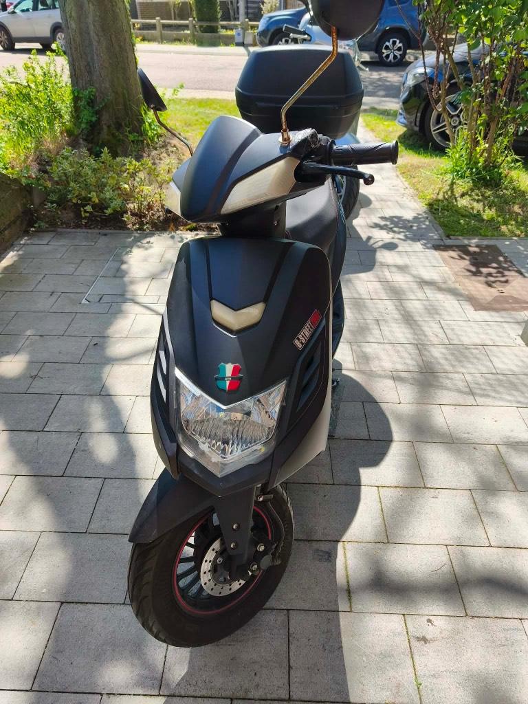 Scooter GTS, Motoren, Overige Motoren, 11 kW of minder, 1 cilinder, Ophalen