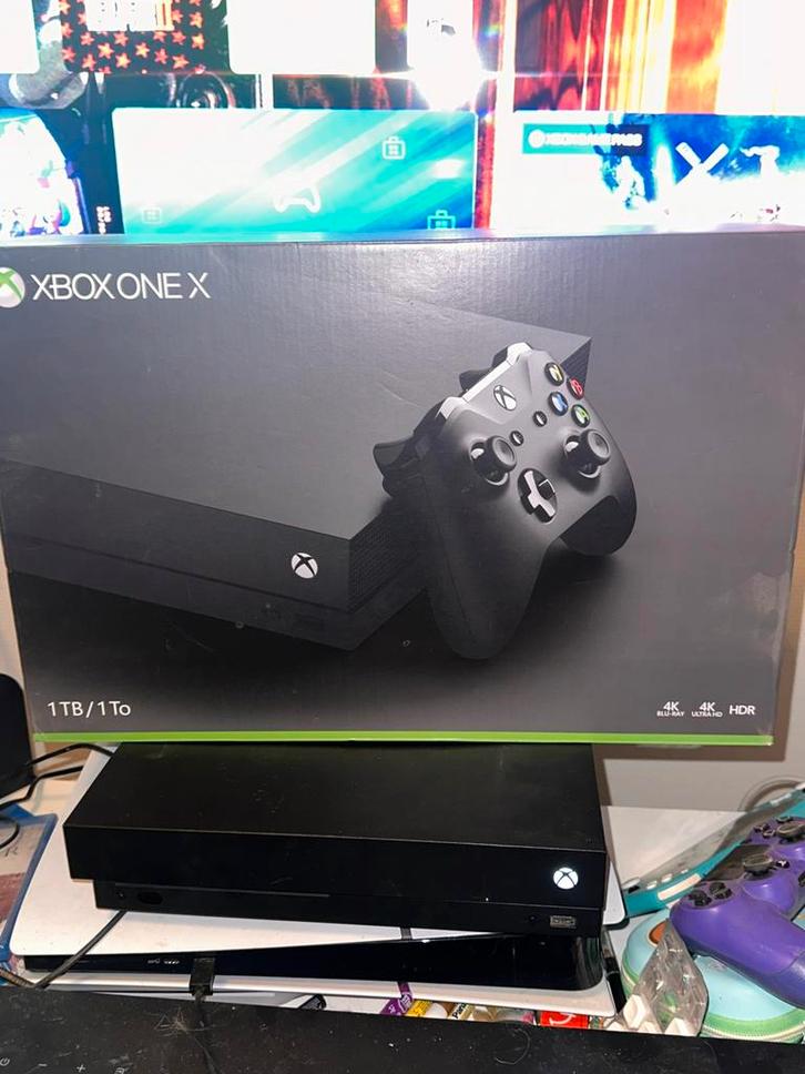 XBOX ONE X 1TO + MANETTE + BOÎTE, Consoles de jeu & Jeux vidéo, Consoles de jeu | Xbox One, Utilisé, Xbox One, Enlèvement