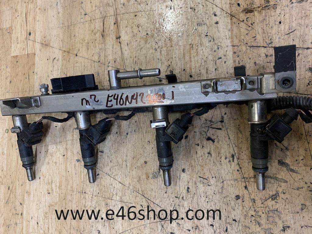 INJECTOREN MET RAIL BMW E46 N42 PAST OOK OP E90 ETC, Auto-onderdelen, Brandstofsystemen, BMW, Gebruikt, Ophalen of Verzenden