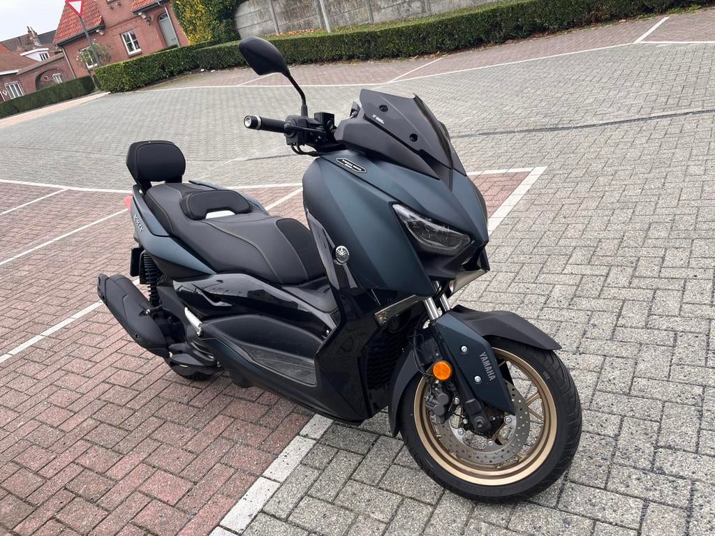 VERKOCHT-VENDU!!!  Xmax 125 Tech Max, Motoren, Motoren | Yamaha, Nieuw, Scooter