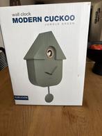Moderne koekoeksklok in Jungle Green, Huis en Inrichting, Woonaccessoires | Klokken, Ophalen of Verzenden, Nieuw, Analoog, Wandklok