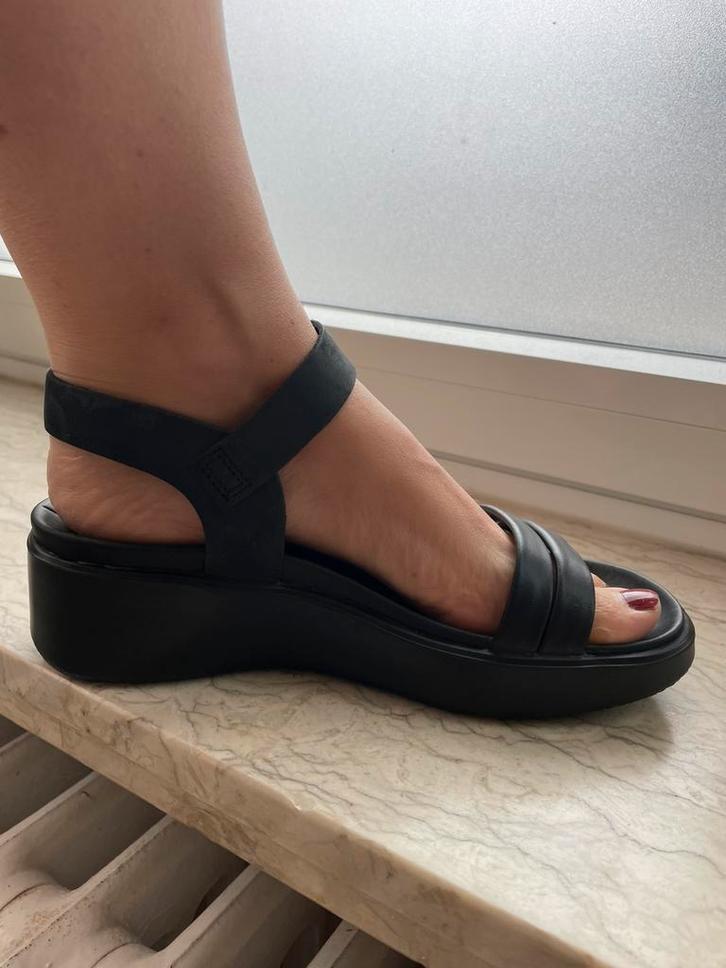 Sandalen ECCO 38, Vêtements | Femmes, Chaussures, Noir, Enlèvement ou Envoi