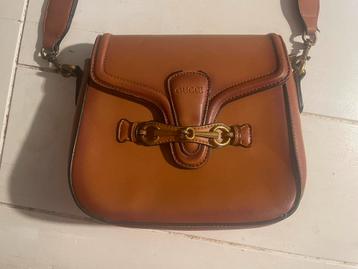 Gucci handtas denkelijk geen leder??? beschikbaar voor biedingen