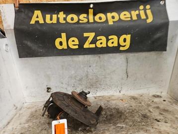 Fusee rechts-voor van een Volkswagen Caddy beschikbaar voor biedingen