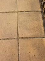Gezocht: oude beige terrastegels, Ophalen, Terrastegels