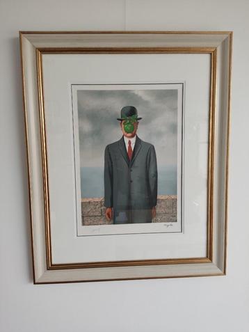 lithographie de René Magritte 'le fils de l'homme' disponible aux enchères