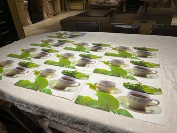  Placemats in kunststof – 3  x 12 stuks – 3 modellen beschikbaar voor biedingen