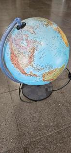 Verlichte wereldbol met schakelaar, Huis en Inrichting, Woonaccessoires | Wereldbollen, Ophalen, Zo goed als nieuw
