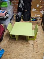 Kindertafel met 2 stoelen., Kinderen en Baby's, Ophalen, Zo goed als nieuw, Tafel