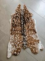 Tapis en fausse peau de cerf, Envoi, Neuf