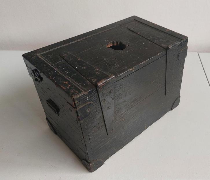 Kist voor WW II veldtelefoon type F, Verzamelen, Militaria | Tweede Wereldoorlog, Kist of Geocache, Ophalen of Verzenden