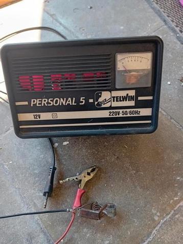 12 volt acculader als nieuw
Voor de auto  beschikbaar voor biedingen