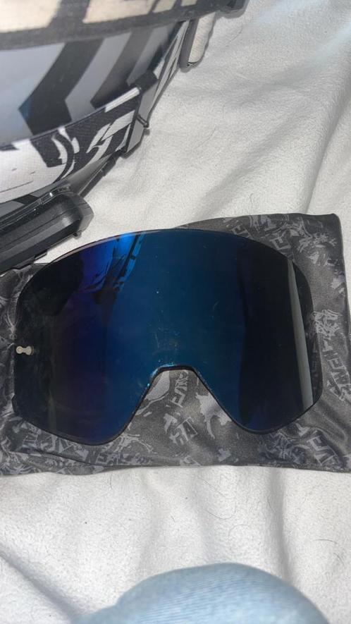 Raven helm, Fietsen en Brommers, Brommerhelmen, Gebruikt, Large, Ophalen