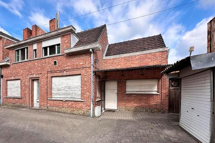 Te koop te renoveren huis Schellebelle, Immo, Huizen en Appartementen te koop, Provincie Oost-Vlaanderen, tot 200 m²