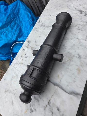 antiek kanon 18e eeuws loop van kanon  beschikbaar voor biedingen