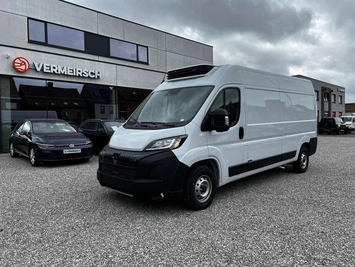Peugeot Boxer Boxer 2.2 BlueHDi 140 L3H2*KOEL/VRIES BESTELW, Auto's, Bestelwagens en Lichte vracht, ABS, Airbags, Airconditioning