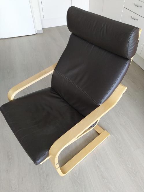 Comfortabele houten IKEA zetel met donkerbruine zitkussens, Maison & Meubles, Canapés | Salons, Comme neuf, Une personne, Moins de 150 cm