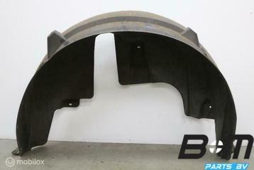 Wielkast rechtsachter VW T-Roc 2GA810972B beschikbaar voor biedingen