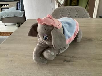 Personnage en peluche Disney Dumbo MRS Jumbo (23x38 cm)