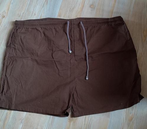 Bruine katoenen korte broek, (extra) groot, maat 72/74, Kleding | Heren, Grote Maten, Nieuw, Overige typen, Bruin, Ophalen of Verzenden