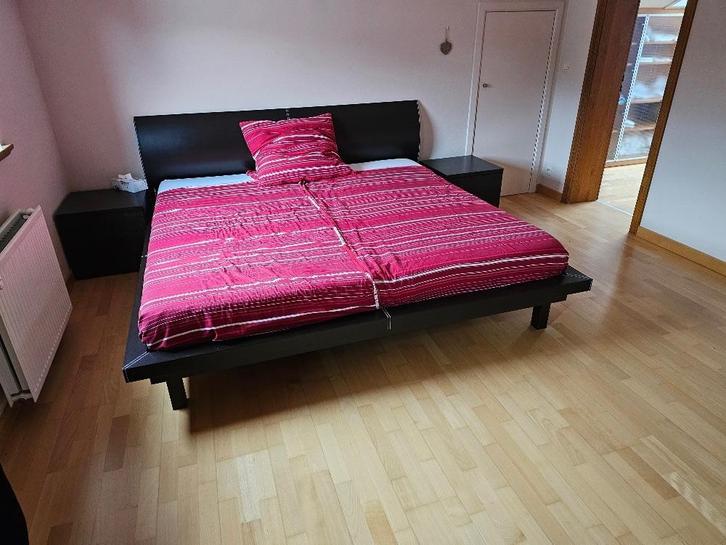 ️ Lit double matelas Tempur 200x200 + 2 chevets + commode, Maison & Meubles, Chambre à coucher | Chambres à coucher complètes