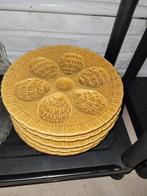 Objets divers pour les fêtes ( assiettes à huître,....)