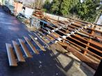 Escalier robuste en acier avec marches en bois dur +/- 285 c, Bricolage & Construction, Enlèvement, Utilisé, Escalier, 2 à 4 mètres