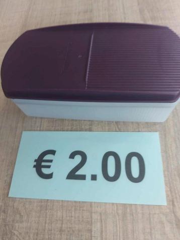 Tupperware beschikbaar voor biedingen